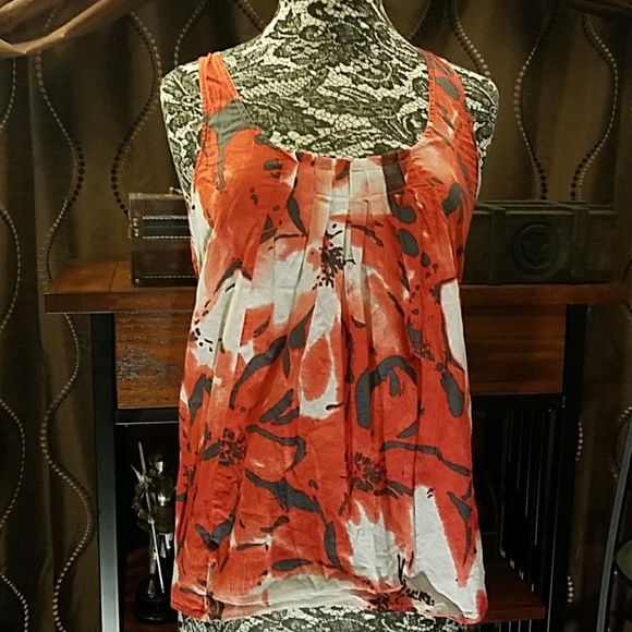 Calvin Klein Tops - Calvin Klein abstract top, size S